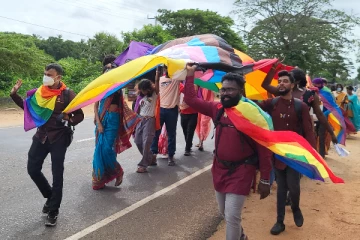 வவுனியாவில் மூன்றாம் பாலினத்தவர்கள் நடைபவனி