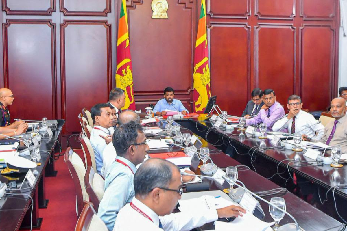 பாதுகாப்பு அமைச்சு தொடர்பில் ஜனாதிபதி வெளியிட்ட தகவல் | President Announcement Regarding Security Forces பாதுகாப்பு அமைச்சு தொடர்பில் ஜனாதிபதி வெளியிட்ட தகவல் | President Announcement Regarding Security Forces