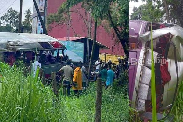 தென்னிலங்கையில் ஒரே நாளில் நடந்த பாரிய பேருந்து விபத்துகள்! (படங்கள்) | Colombu Accident Today