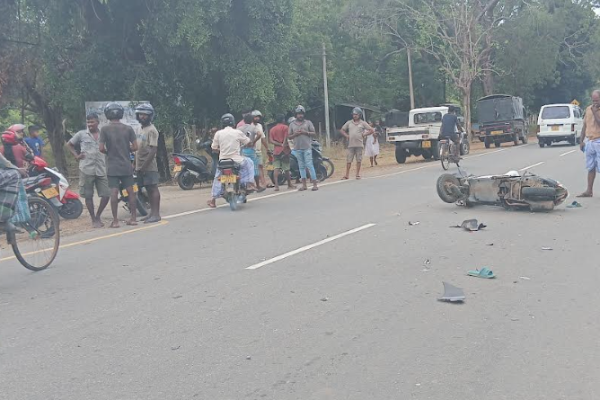 கிளிநொச்சி கோர விபத்தில் பெண் படுகாயம் | Woman Injured In Kilinochchi Road Accident