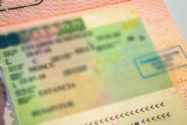 கட்டுநாயக்கவில் சிக்கிய வெளிநாட்டவர் | Bangladeshi National Arrested Bandaranaike Airport