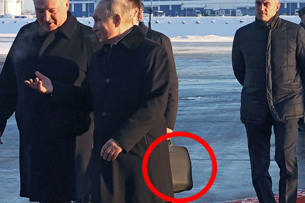 உலகுக்கு அதிர்ச்சியை ஏற்படுத்தியுள்ள புடினின் புகைப்படம் | Ukraine Russia War Nuclear Weapons Putin