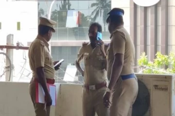 சொத்துக்காக தந்தையை துண்டு துண்டாக வெட்டி கொலை செய்த கொடூர மகன்..!