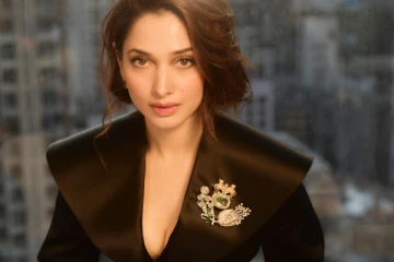 ஒரு லைக் மூலம் வந்த சர்ச்சை.. ஆனால் தமன்னா பழியை யார் மீது போட்டிருக்கிறார் பாருங்க