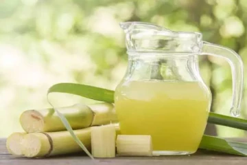 சுட்டெரிக்கும் வெயிலில் கரும்பு சாறு பருகுவதால் கிடைக்கு நன்மைகள் என்னென்ன தெரியுமா?