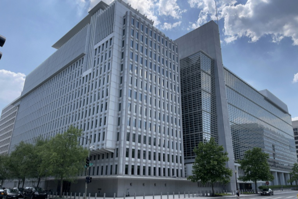 இலங்கைக்கு நிதியுதவி வழங்கும் திட்டமில்லை - உலக வங்கி திட்டவட்டம்..! | No Funding Plan To Sri Lanka World Bank