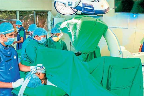 மருத்துவமனைகளில் பரிசோதனைகள் நிறுத்தப்படும் அபாயம்! | Hospital Works Stoped Sri Lanka