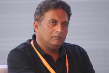 பிரகாஷ்ராஜ் ட்வீட்டால் சர்ச்சை! 'ஜோக் உங்களுக்கு புரியல’.. ட்ரோல்களுக்கு அவர் கொடுத்த பதிலடி