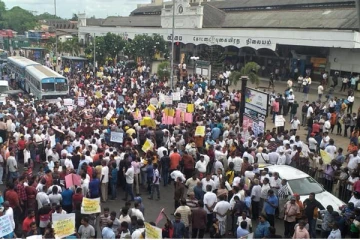 நாட்டில் பத்து லட்சம் பேர் ஆபத்தில்