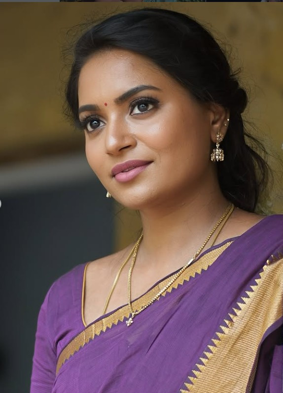 குழலியாக பாண்டியன் ஸ்டோர்ஸ் 2 சீரியலில் நடிக்கும் ஹாசினி போட்டோஸ் 4 Gallery