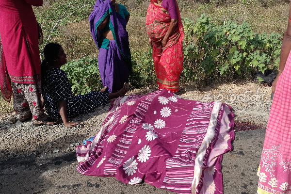 வவுனியாவில் கோர விபத்து! தாயும் மகளும் உடல் நசுங்கி பலி (Photos) | Road Accident In Vavuniya