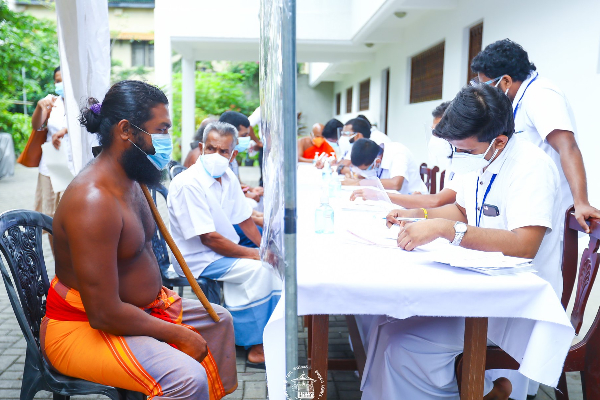 කොවිඩ් අවදානම ඉහළ යාම හේතුවෙන් එන්නත්කරණය වේගවත් කෙරේ..ආදිවාසී පිරිසත් ඒ අතර (PHOTOS) | Covid19 Vaccination Sri Lanka