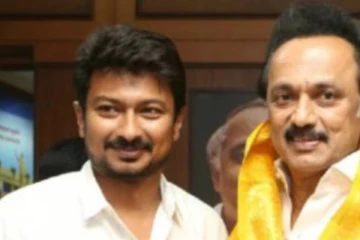 ஸ்டாலின், உதயநிதி போட்டியிடும் தொகுதிகளில் தேர்தலை ரத்து செய்ய வேண்டும் - அதிமுக புகார்