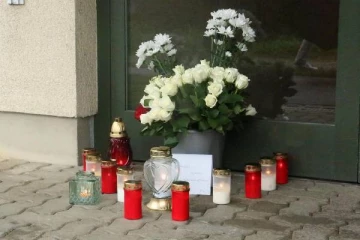 சுவிஸில் ஒரே நாளில் அடக்கம் செய்யப்பட்ட சகோதரர்கள் இருவர்