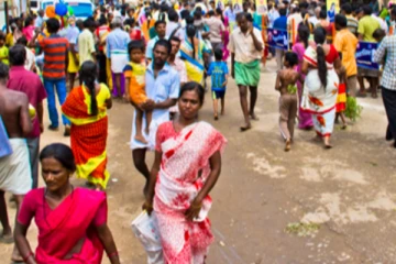 சுகாதார வழிகாட்டல்களை மீறி திட்டமிட்டு ஒன்றுகூடும் மக்களாலேயே இந்த நிலை!