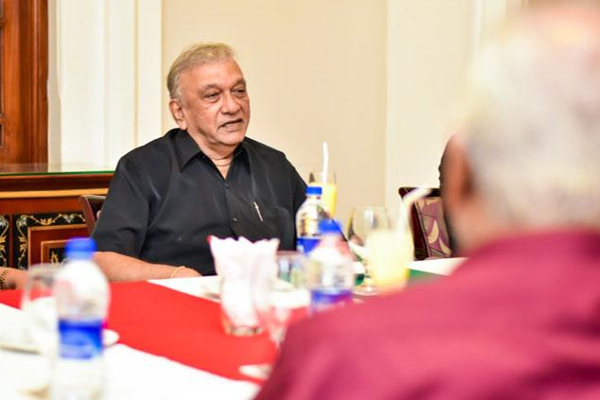 முன்னாள் விளையாட்டுத்துறை அமைச்சர்களுக்கான அழைப்பை புறக்கணித்த நாமல்(படங்கள்) | Namal Will Not Meet The Former Sports Ministers