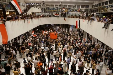 ஈராக்கில் தலைத்தூக்கும் போராட்டம்!