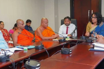 රැකියා විරහිත මේ උපාධිධාරීන් ගුරු සේවයට බදවා ගැනීමට නව සැලසුමක්