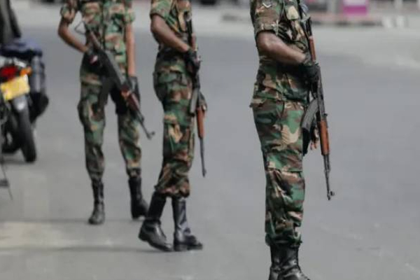 இராணுவ வீரர் ஒருவர் எடுத்த விபரீத முடிவு! | Army Soldier Committed Suicide By Shooting Himself