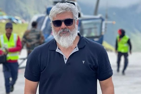 அவர் விசயத்தில் மூக்கை நுழைக்காதீங்க.. அஜித்தால் மேனேஜருக்கு கண்டீசன் போட்ட விஜய் | Dont Pry Nose Into Ajith Movie Vijay Condition