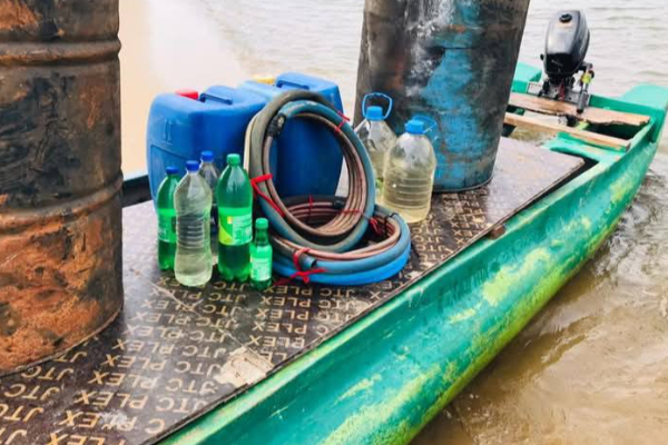 கசிப்பு உற்பத்தி; பொலிசாரிடம் இருந்து ஓடியவர் உயிரிழப்பு | Leakage Production Man Dies Trincomallee