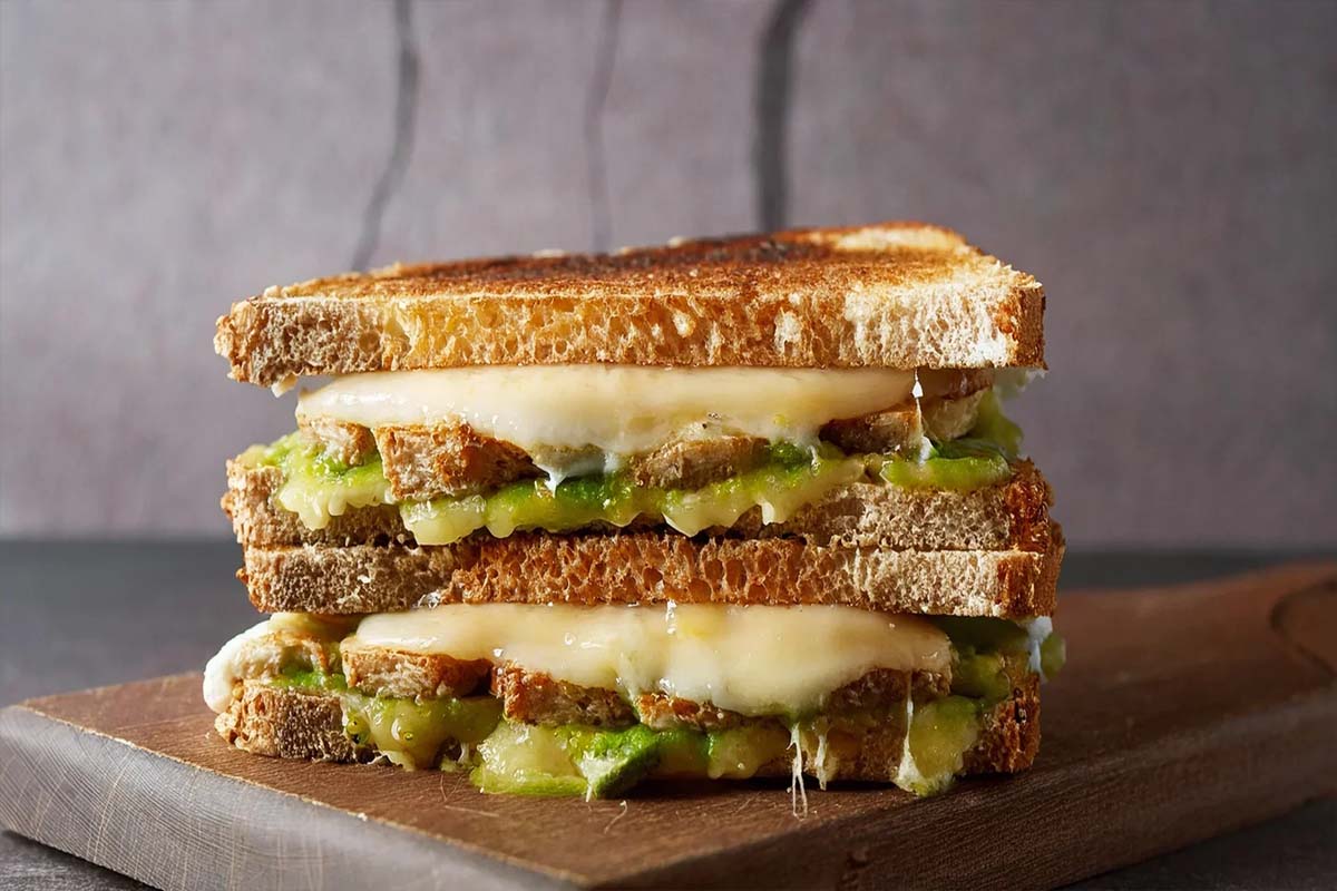 காலை உணவை சாப்பிடாமல் தவிர்க்கிறீர்களா? ஒரு 10 நிமிஷம் ஒதுக்கினால் போதும் | Do Not Avoid Morning Breakfast Healthy Issue