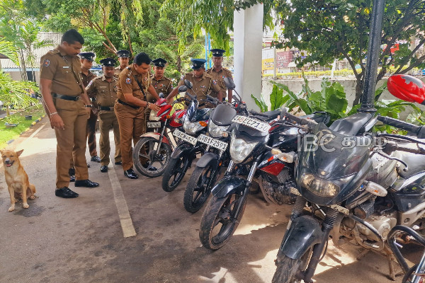 கொழும்பில் நீண்டகாலமாக திருட்டில் ஈடுபட்ட சந்தேகநபர்கள் கைது | Theft In Colombo Suspects Arrested