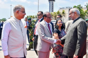 வலுசக்தி அமைச்சராக நியமனம் பெற்ற அநுர கருணாதிலக்கவை சந்தித்த இந்திய துணை ஜனாதிபதி