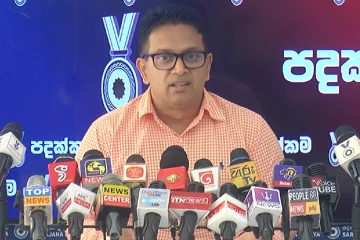 ශානි අබේසේකර ප්‍රංශයට ගියේ ජනතා මුදලින් නීති විරෝධීවයි - රංජන් සෙනෙවිරත්නගෙන් දැඩි චෝදනාවක්