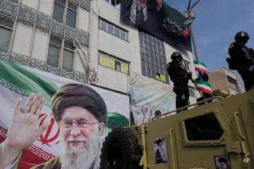 ஈரானுக்கு இன்னொரு நெருக்கடியை அளித்த அமெரிக்கா... முடக்கப்பட்ட 344 மில்லியன் டொலர்