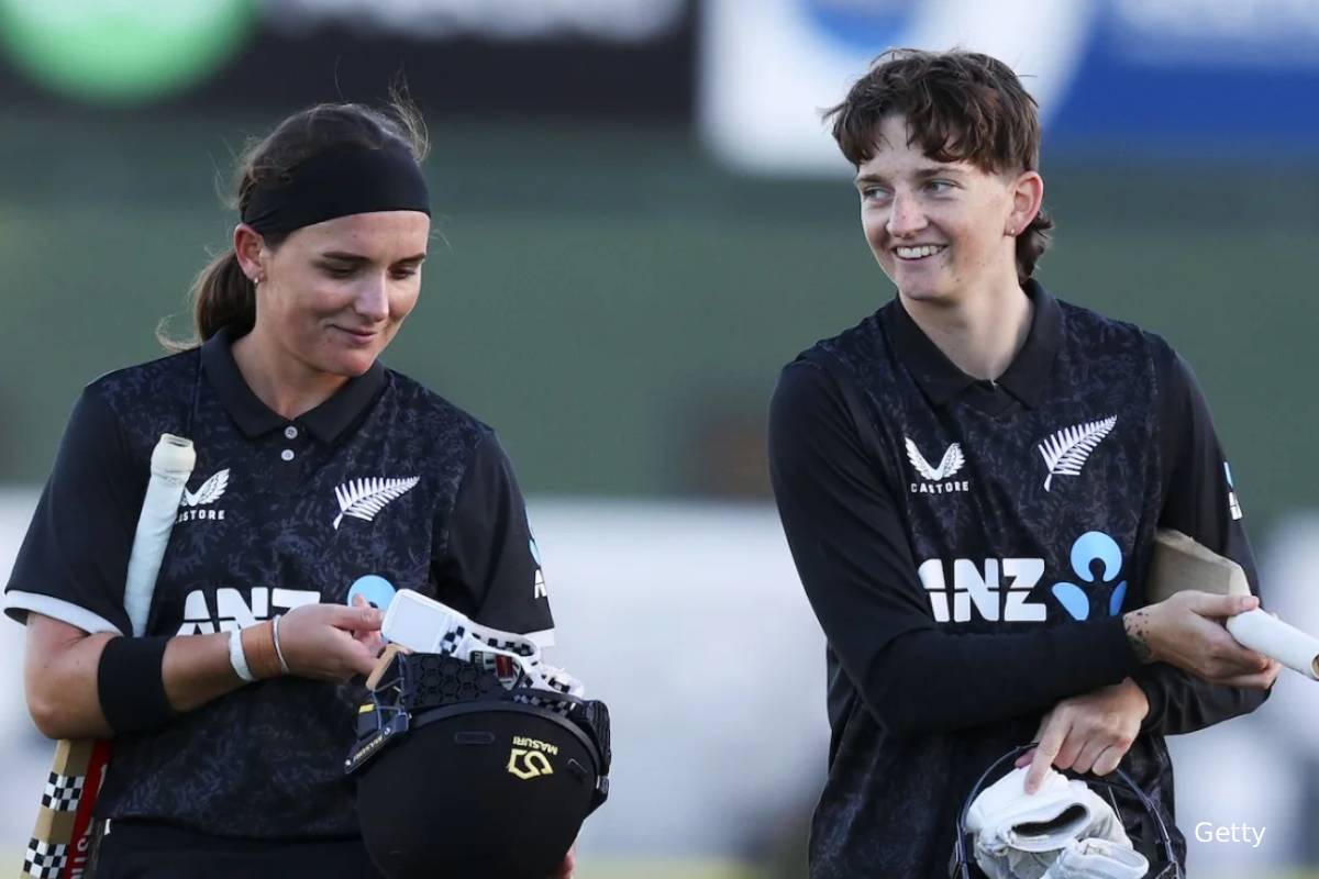 179 ஓட்டங்கள் விளாசிய அமெலியா கெர் - இந்தியாவின் சாதனையை முறியடித்த நியூசிலாந்து அணி | Amelia Laed Nz Womens Beat India Chasing Record