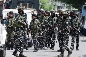 பெற்றோர் விடுத்த வேண்டுகோள்..ஆயுதங்களை விடுத்து சரணடைந்த பயங்கரவாதிகள்!