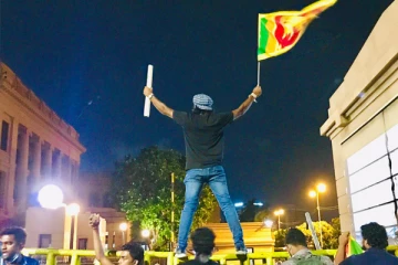 கொழும்பில் இன்று பாரிய கறுப்புப் பேரணி