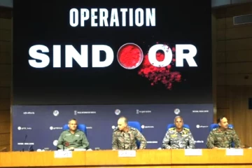 ஆபரேஷன் சிந்தூரில் 5 வீரர்கள் வீரமரணம் - அஞ்சலி செலுத்திய இந்திய ராணுவம்