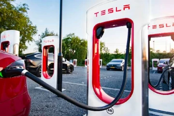 பிரித்தானியா, ஐரோப்பிய நாடுகளில் பலத்த அடி வாங்கும் டெஸ்லா