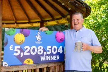 200 கோடி லொட்டரியில் வென்ற பிரித்தானியர்: முதலில் வாங்கிய பொருள் என்ன தெரியுமா?