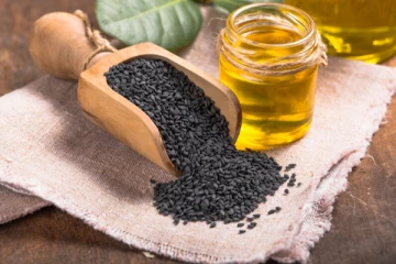 தேனில் கருஞ்சீரகம் கலந்து சாப்பிட்டால் என்ன நடக்கும்?