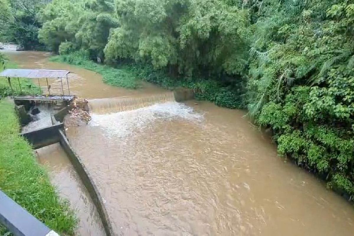 காசல்ரீ மற்றும் மவுசாக்கலை நீர்மட்டம் அதிகரிப்பு | Water Levels Rise In Castlereagh And Maussakelle