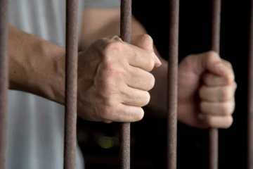 15 இலட்சம் ரூபா இலஞ்சம் ;சிறைச்சாலை சுகாதார சேவை பிரதி பணிப்பாளருக்கு விளக்கமறியல்!