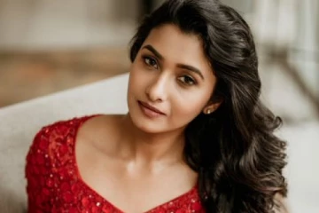 தனது காதலருடன் டேட்டிங் சென்றுள்ள நடிகை ப்ரியா பவானி சங்கர்.. புகைப்படத்தை பாருங்க
