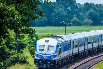 கடலோரப் பாதையில் ரயில் தாமதம்