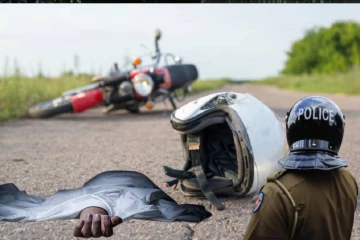 மோட்டார் சைக்கிள் பந்தயத்தால் பறிபோன பாடசாலை மாணவன் உயிர் : 13 மாணவர்கள் படுகாயம்