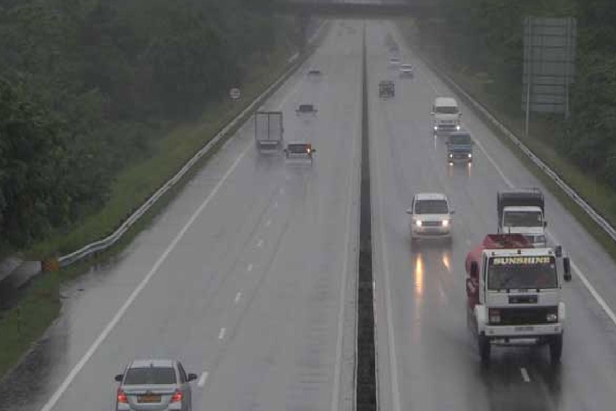 அதிவேக நெடுஞ்சாலைகளில் பயணிப்போர் அவதானம் | Attention To Travelers On Expressways Weather