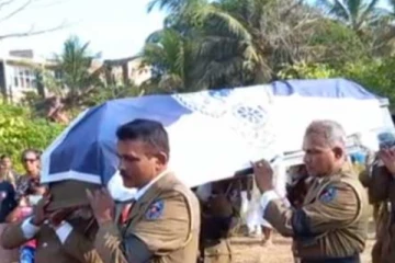 ගාල්ලම රැක ගත් "ලිස්ටා" සියල්ලන් හඩවා අවසන් ගමන් යයි..(VIDEO)