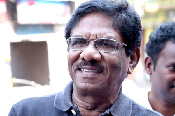 திடீரென வேறொரு மருத்துவமனைக்கு மாற்றப்படும் இயக்குநர் பாரதிராஜா! அவரின் தற்போதைய உடல்நிலை