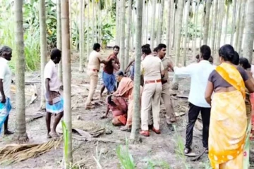 மயான பாதை அடைப்பு - கிராம மக்கள் தாக்குதல்