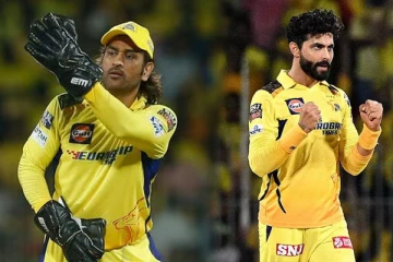 இறுதி ஓவரை முடித்த ஜடேஜா: ’காத்திருந்து காத்திருந்து காலங்கள் போகுதடி’ சோகத்தில் தல ரசிகர்கள்...!