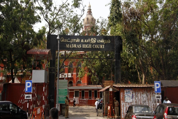 உயிரிழந்த பெண்ணின் வங்கிக்கணக்கில் இருந்து 40 கோடி ரூபா மோசடி..! சூத்திரதாரிகளான இலங்கையர்கள் | Madras Court Rejects Default Bail To Sri Lankans