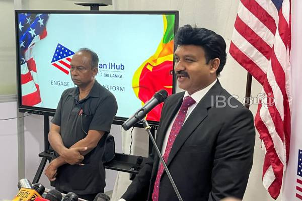 கிழக்கில் திறக்கப்பட்ட அமெரிக்க கேந்திர நிலையம் (படங்கள்) | Julie Chung Sendhil Thondaman Met Batticalo