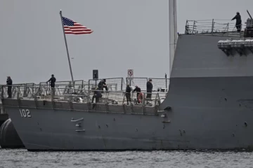 வெனிசுலா கப்பல் மீது அமெரிக்க இராணுவம் தாக்குதல் நடத்தியதில் 11 பேர் பலி